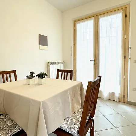 25 Holiday home *