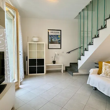 25 Holiday home